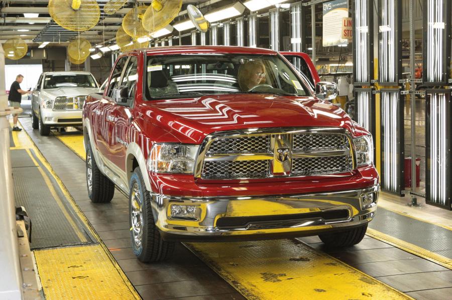  Dodge Ram Laramie 2009 года  (фото 2 из 12)
